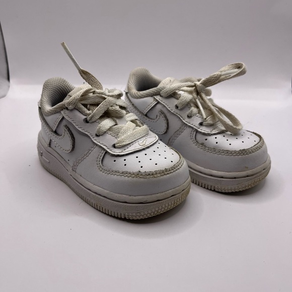 infant white air force
